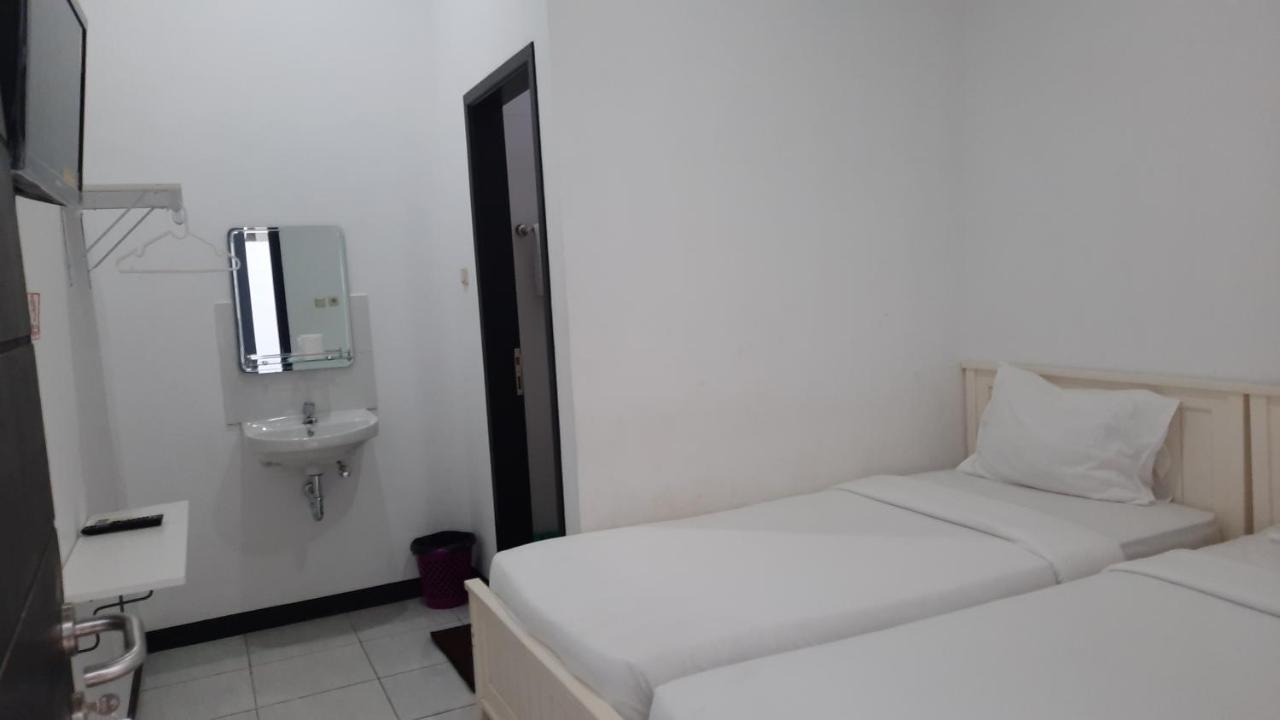 Cozy Stay Kupang Kupang  Exterior photo