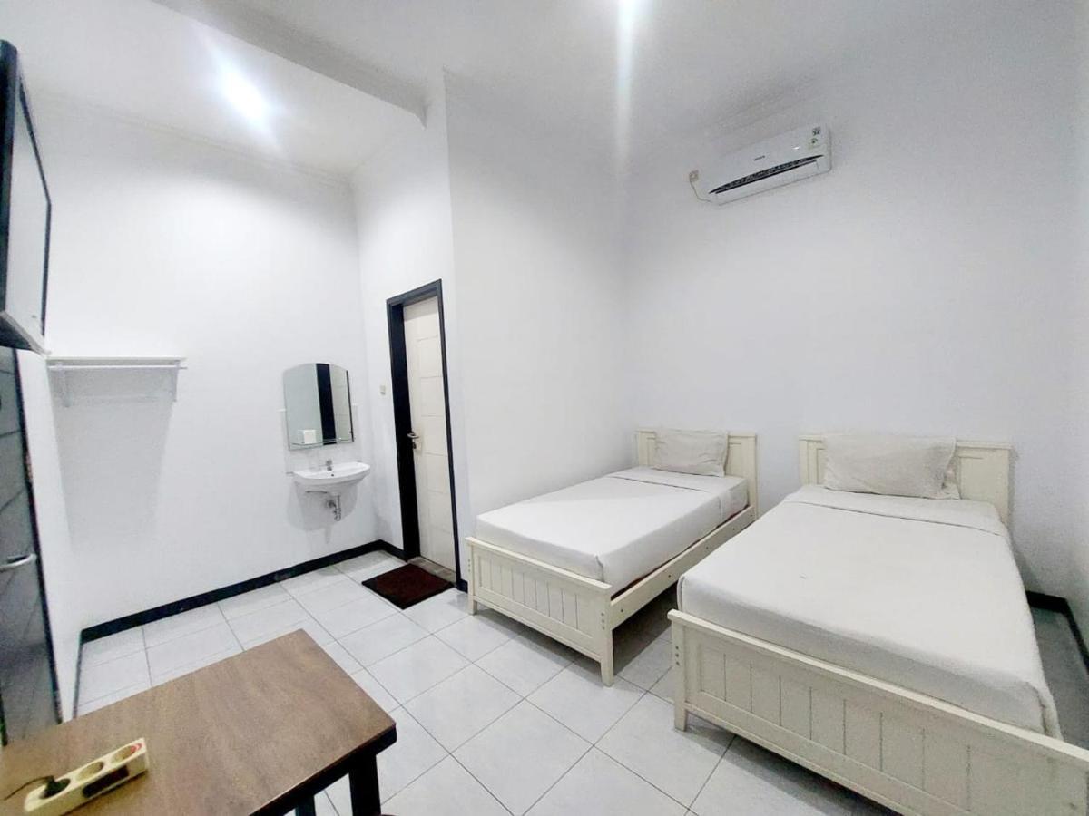 Cozy Stay Kupang Kupang  Exterior photo