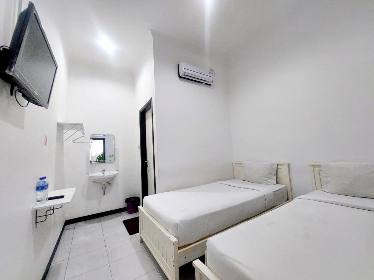 Cozy Stay Kupang Kupang  Exterior photo