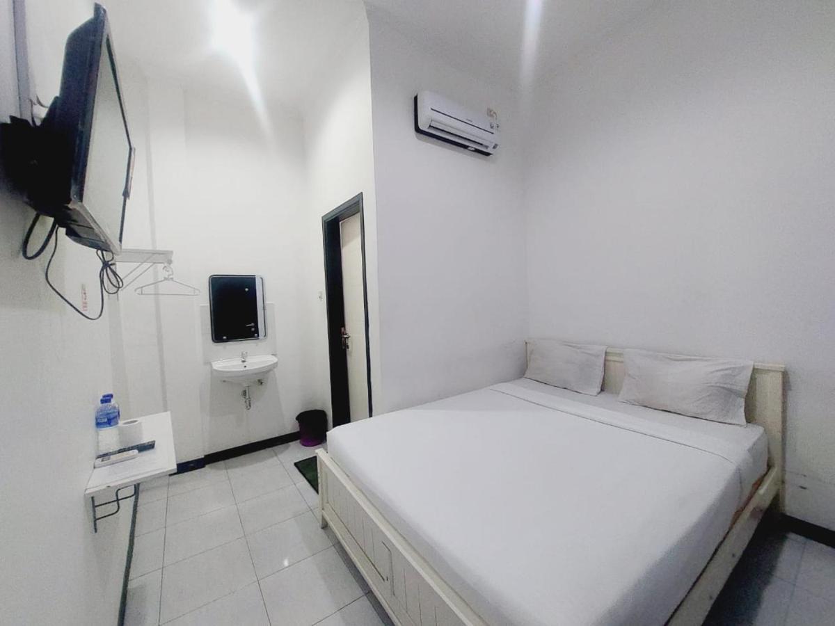 Cozy Stay Kupang Kupang  Exterior photo